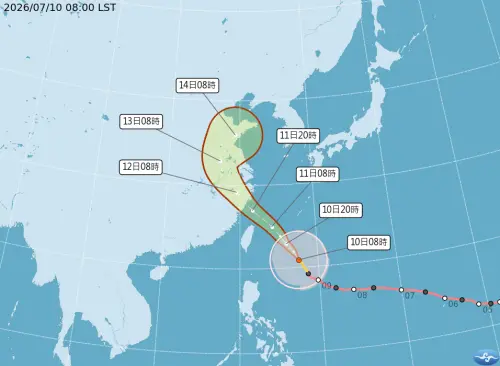 ▲中度颱風巴威7月10日上午8時路徑潛勢預報，登陸機率已經下修。（圖／中央氣象署cwa.gov.tw）
