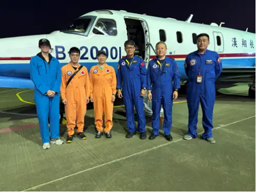 開飛機衝向巴威颱風！氣象署完成追風計畫　提升路徑、風雨準確度