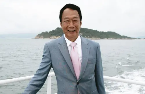 再密會女球友！林智群律師揭郭台銘跟高中生1共同點：戀愛中男人