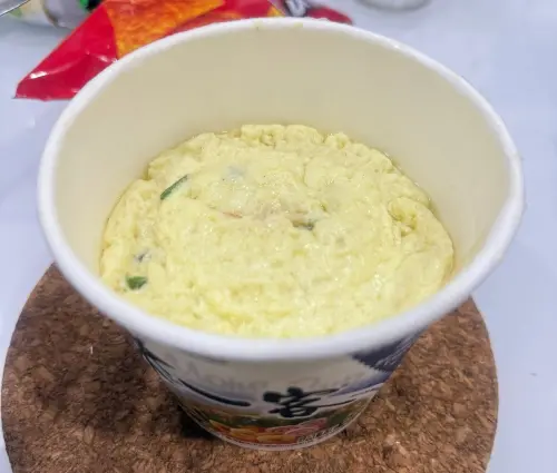 ▲有民眾享用完來一客泡麵後，自製成泡麵蒸蛋料理，在網路上引發討論。（圖／泡麵公社 泡麵俱樂部）