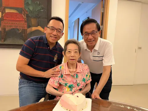 吳淑珍73歲生日露面　陳致中感嘆：太多委屈不足為外人道