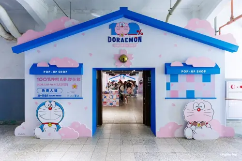 ▲快閃店以櫻花小屋為設計概念打造入口，首日吸引大批粉絲排隊入場搶購限定周邊。（圖／100%哆啦A夢櫻花節 in 台北）