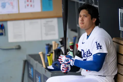 大谷翔平左膝纏繃帶！賽後24分鐘快閃　羅伯斯證實今將抽積水治療