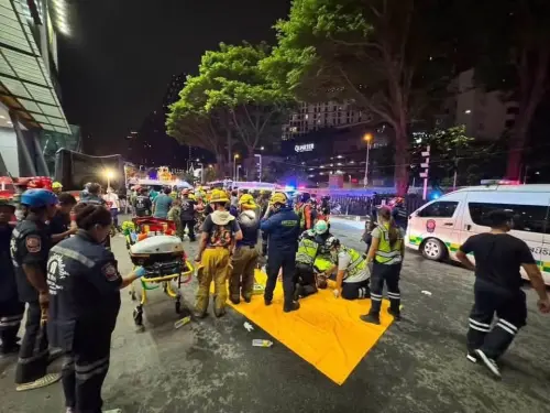 ▲防火專家提醒，密閉空間發生火災時應把握黃金逃生時間，避免吸入濃煙，並壓低身體朝最近逃生出口撤離。（圖／翻攝自《泰國日報》）