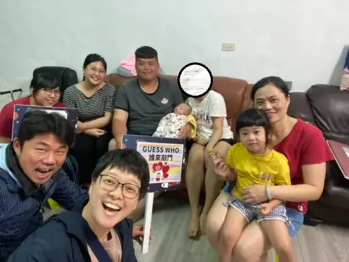 ▲多年來的陪伴，兒盟社工與小亭一家人已成為朋友關係。（圖／兒福聯盟提供）