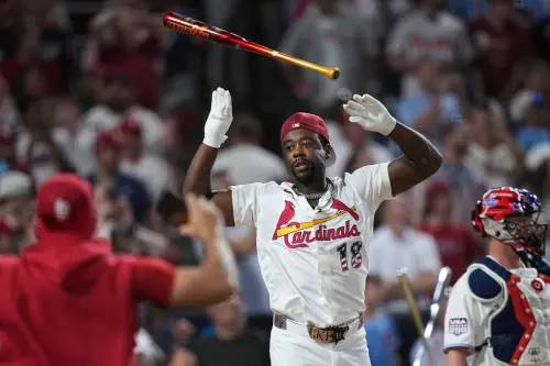 MLB／沃克勇奪全壘打大賽冠軍！紅雀隊史首人　抱走100萬美元獎金