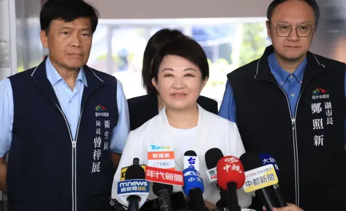 空中婚禮話題燒不停　盧秀燕駁「順便訪日」：先把66對新人照顧好