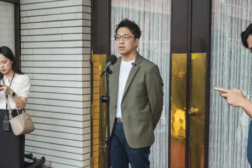拋台北都市林計畫　沈伯洋：路樹治理不能齊頭式砍除