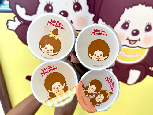 ▲五桐號蒙奇奇封膜也有4款。（圖／記者蕭涵云攝）