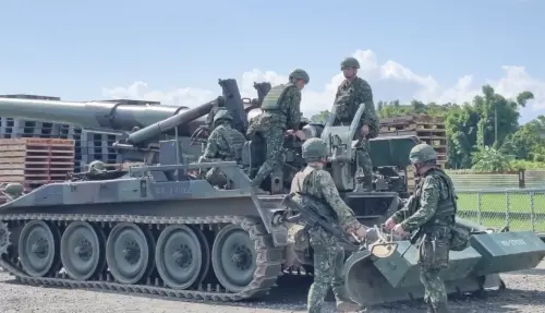 ▲國軍聯合防禦操演第3天，陸軍第六軍團21砲指部M110A2自走砲在桃園戰術位置執行要域火殲。（圖／翻攝畫面）
