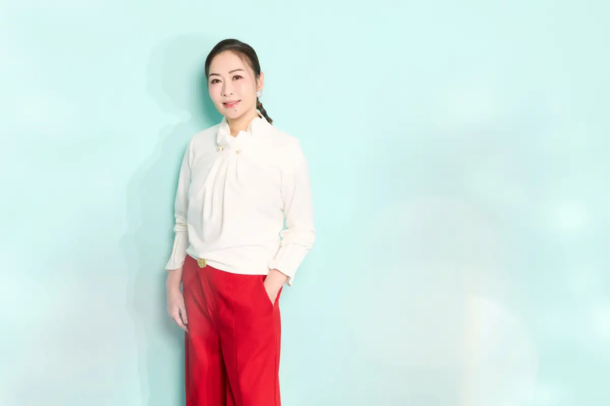 ▲張秀卿（如圖）演唱會受到強颱巴威攪局延期，今宣布改至10月10日原場地開唱，恰巧遇上韓團BIGBANG大巨蛋演唱會。她激動喊話：「辣妹與粉絲的約定不見不散！」（圖／豪記唱片提供）