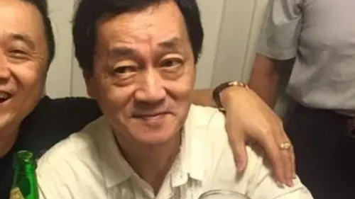 《歡樂傳真》主持人周麟陳屍家中！家人破門發現早斷氣　享壽73歲