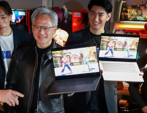 黃仁勳沒忘記日本！赴秋葉原晤SEGA高層　回憶30年前襄助恩情