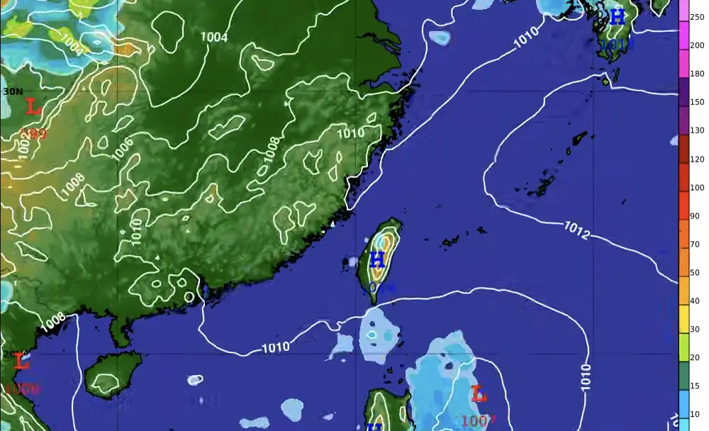 ▲受到太平洋高壓邊緣西南風暖空氣影響，全台都有33到36度，大台北等地區甚至有36度以上高溫發生可能。（圖／翻攝自天氣風險臉書粉專）