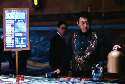 ▲庹宗華飾演荷官，架勢十足。（圖／華映提供）