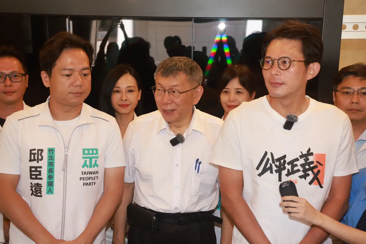 ▲民眾黨上午舉行「716三周年：居住正義 未完待續」論壇，民眾黨主席黃國昌、創黨主席柯文哲出席。（圖／記者葉政勳攝）