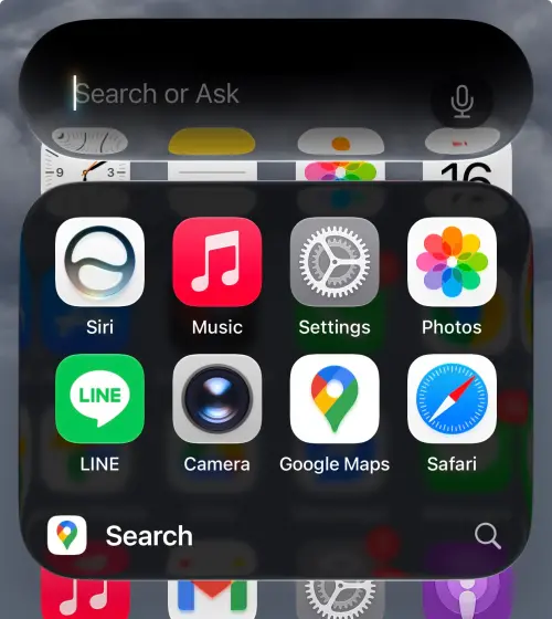 ▲iOS 27強化Siri AI入口，螢幕上方可快速叫出「Search or Ask」搜尋與提問介面，蘋果也重新調整通知中心的下拉手勢。（圖／手機截圖）