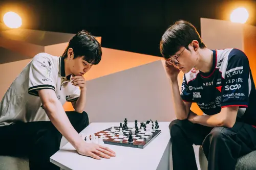 ▲在電競圈擁有高人氣的 Faker、Chovy，本屆都晉級 EWC 最後四強。（圖／取自EWC臉書）