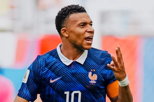 ▲法國球星姆巴佩（Kylian Mbappé）以10球奪下世界盃金靴，並登上賽史進球王，但2億歐元身價仍排名全球第3。（圖／取自Equipe de France X）