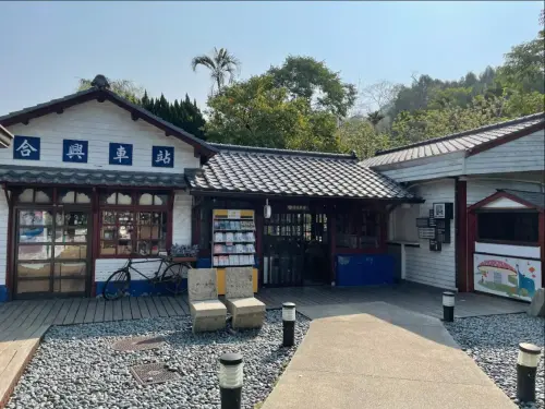 台灣熱門景點變廢墟！園區整片雜草、造景大掉漆　去過遊客嘆可惜