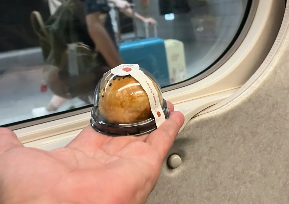 日本夫妻搭台灣高鐵收到「驚喜禮物」!老饕一看:超好吃