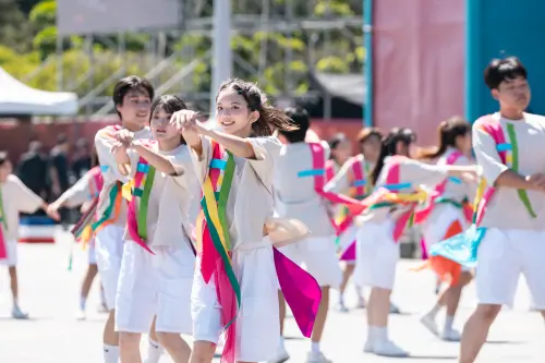 A student group performs a dance during the 2025 National Day celebrations. (Office of the President)
