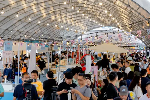 高雄大港閱冰吸4萬人次！周末有旗津風箏節　指定裝扮免費拿水槍