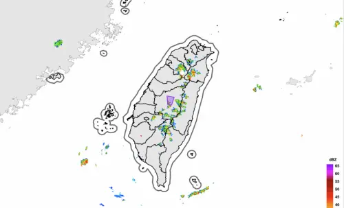 國家級警報響了！雙北、新竹雨彈狂轟1小時　氣象署發大雷雨警戒