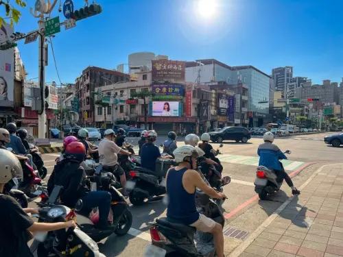 台中跟上了！台灣「道路新政策」7月實施中　機車族被救：差很多