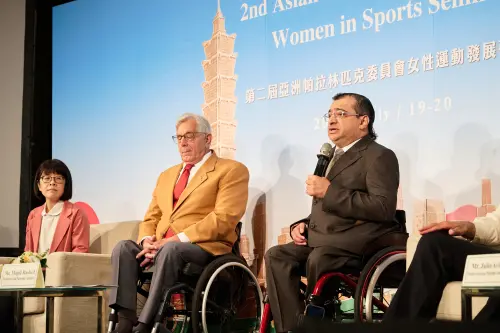 打破性別疆界！APC女性運動研討會登場　亞帕運主席拋下講稿致詞