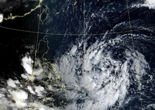 準紅霞颱風「生成就在台灣旁」！最新預測路徑曝　這2天雨勢最大