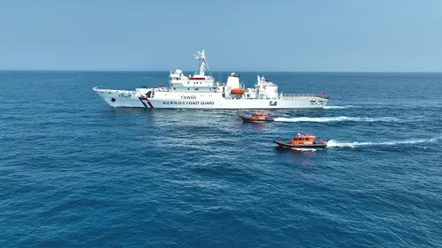 ▲澎湖艦航速可達24節、續航力達6千浬，配置4座高壓消防水砲，具備長時間海上應處能量。（圖／海巡署艦隊分署提供）