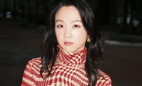 湯唯46歲喜迎二胎！曬一家四口牽手照報喜　女兒一句話融化全網