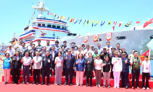 注入堅實戰力！台灣造船辦海巡署澎湖艦交船及基隆艦命名