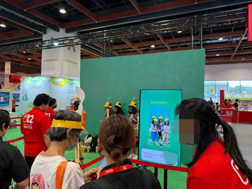 ▲現場可以體驗拍攝VR照片，皮克敏會出現在你的身邊。（圖／記者張家瑋攝）