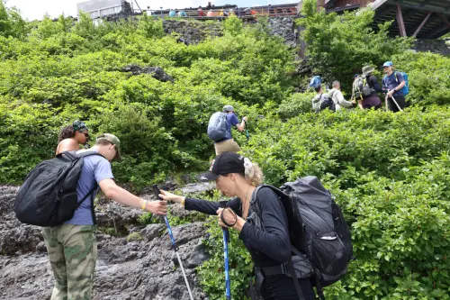 富士山高齡山難暴增！99歲、84歲接連受困　官方急示警：別硬攻頂