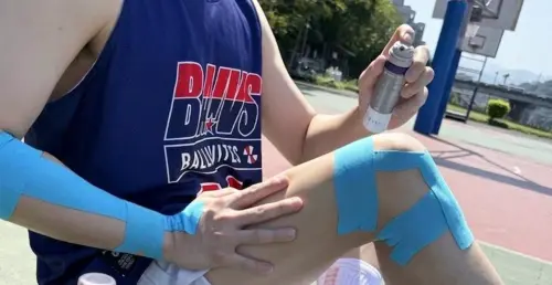 運動後最怕撕肌貼！拉扯痛、殘膠卡皮膚　關鍵2步驟完成無痛拆卸
