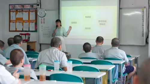 ▲NOWNEWS採訪團隊，直擊新店戒治所收容人上課情況。（圖／記者王郁勳攝）