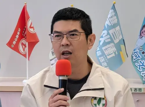 驗34件很厲害？周永鴻開酸中市府問A答B　綠營抓包偷修圖藏真相