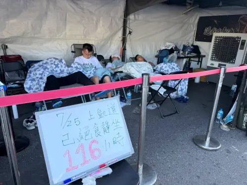 凱道絕食超過116小時！羅智強曝2青年狀況　今晚發起「食安守夜」