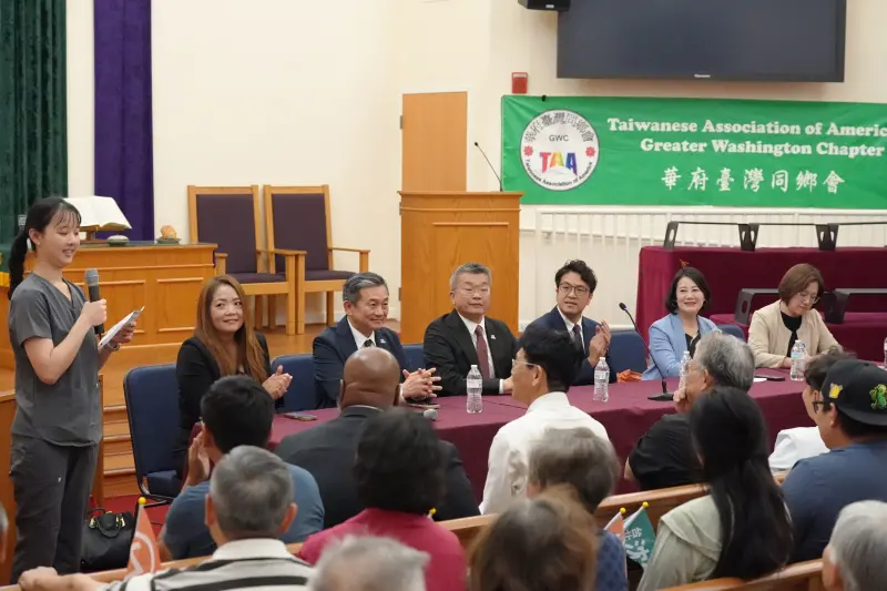    ▲沈伯洋出席台灣同鄉會華府長老教會。（圖／沈伯洋辦公室提供）  