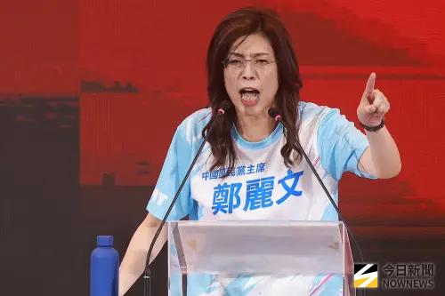 翁曉玲刪凍預算出包！鄭麗文補破網：1.5萬盒月餅我全數承接
