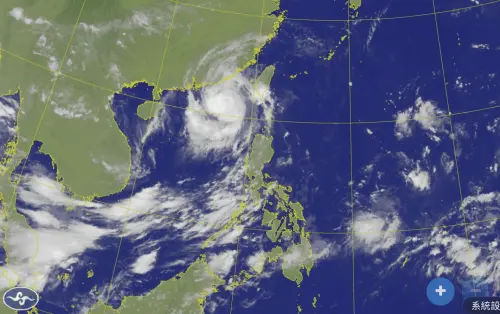 ▲中央氣象署衛星雲圖顯示，颱風外圍環流沉降氣流持續發威，導致中部以北天氣晴朗酷熱並引發焚風，新北與南投極端高溫恐飆破 38 度。（圖／氣象署提供）
