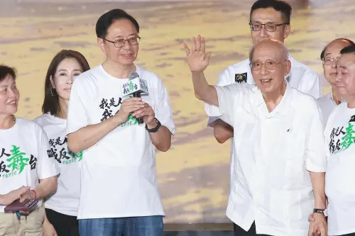 吳伯雄也上凱道力挺！張善政酸「不敢講加油」：中央只會耍嘴皮子