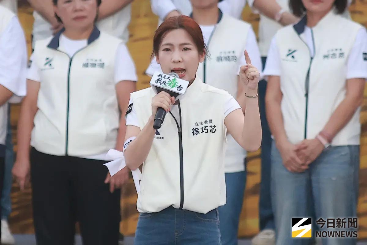 ▲國民黨立委徐巧芯認為，政府應依法落實《軍人待遇條例》，將志願役加給提高至3萬元。（圖／記者葉政勳攝）
