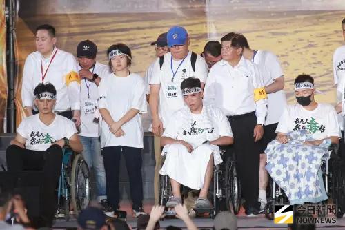 替藍青年量血糖遭檢舉！蘇一峰質疑青鳥追殺：以後誰敢救人