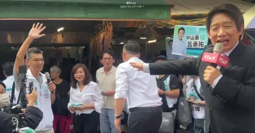 郭子乾扮賴清德陪童子瑋市場掃街　強碰黃國昌率小雞造勢