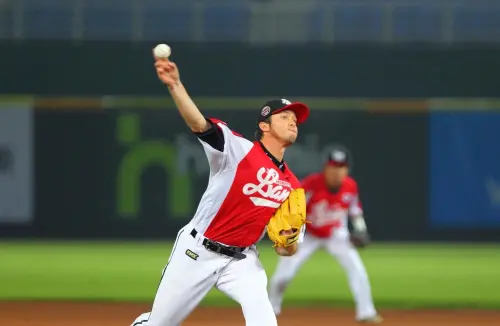 前中職Lamigo洋將帶隊！河本羅柏特率母校　闖校史百年首次甲子園