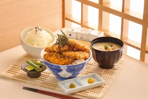 「5塊炸豬排」丼飯特價299元！平日中午定食290元：爽吃豬排+炸蝦