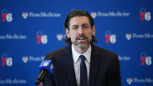 ▲甘聖同樣來自俄亥俄州，與詹姆斯高中還是對手，後來進入NBA管理層，在騎士時期與詹姆斯合作。（圖／美聯社／達志影像）